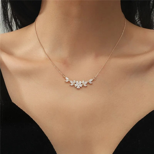 Bloom Pendant Necklace in Gold