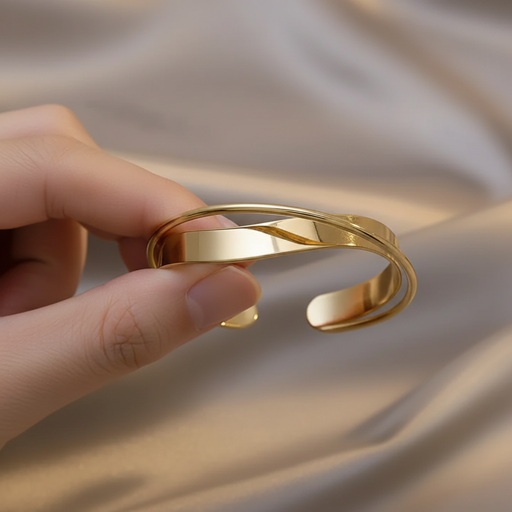 Elegant Gold Bracelet