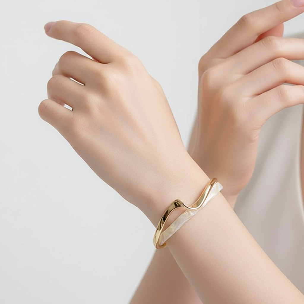White Opal Elegant Golden Bracelet