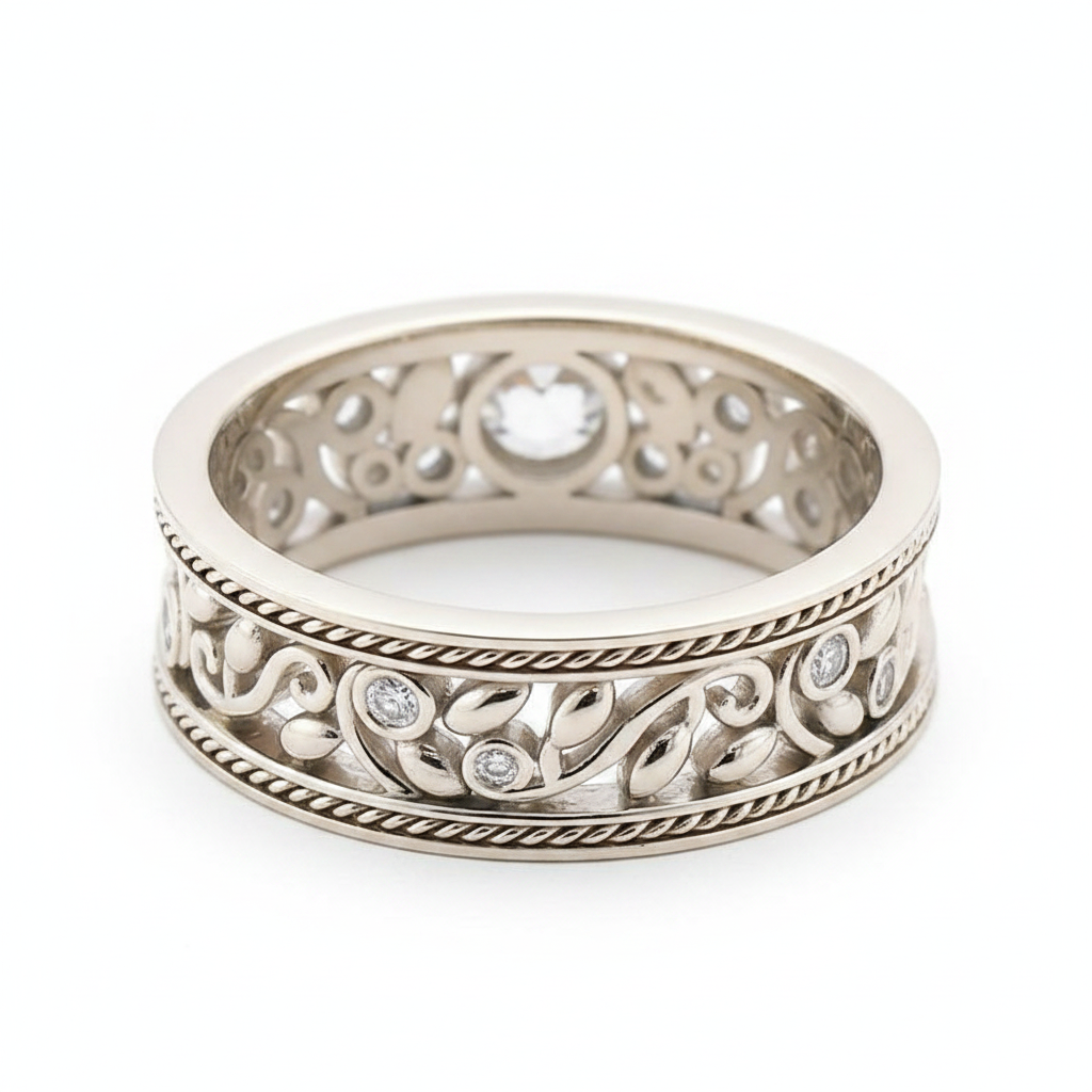 Vintage Silver & Zirconia Ring